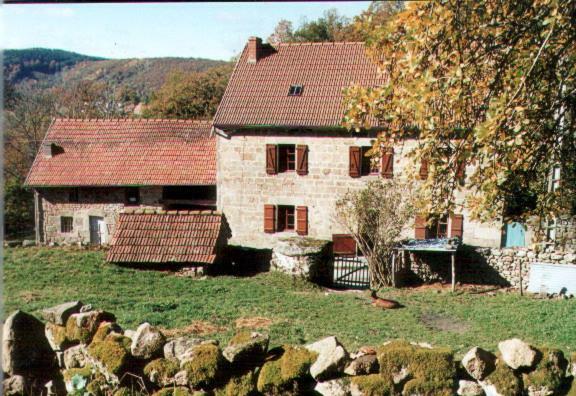 B&B Petite Ferme D'Autrefois Saint-Georges-Nigremont 外观 照片
